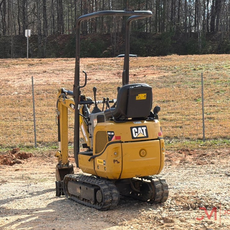 2018 CATERPILLAR 300.9D