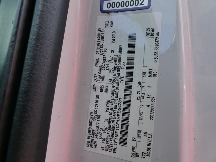 2017-ford-f150-xl-image-14