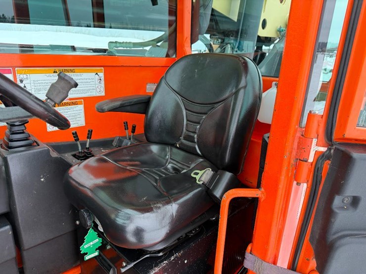 2008-jlg-g10-55a-image-40