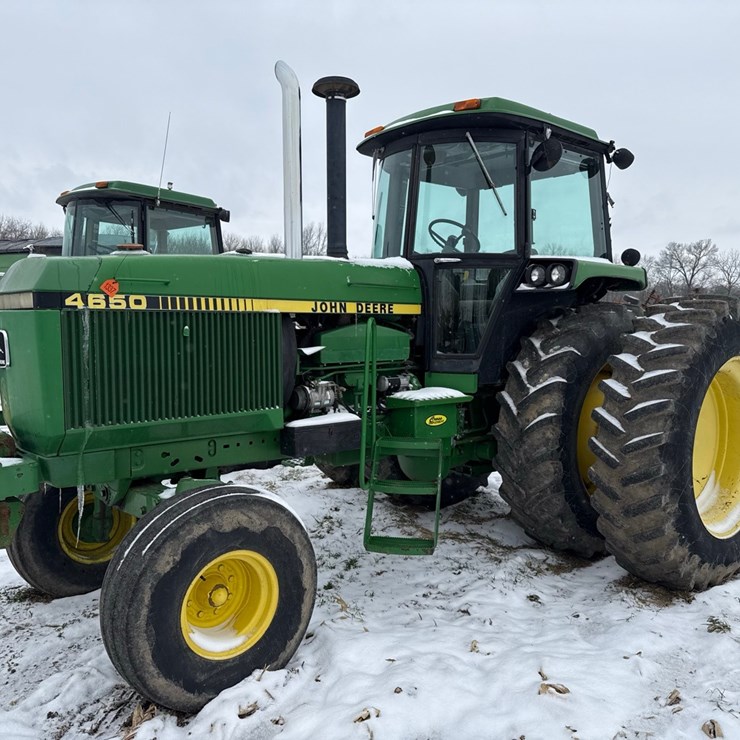 JOHN DEERE 4650