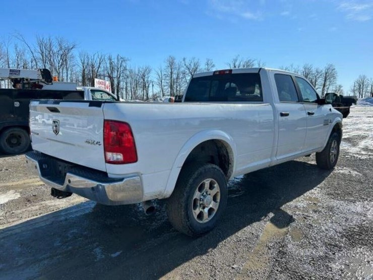 2018-ram-2500-hd-image-3