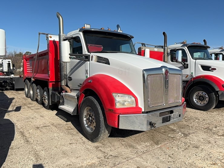 2014-kenworth-t880-image-1