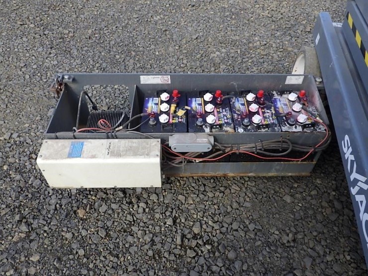 skyjack-sj-4632-scissor-lift-image-18