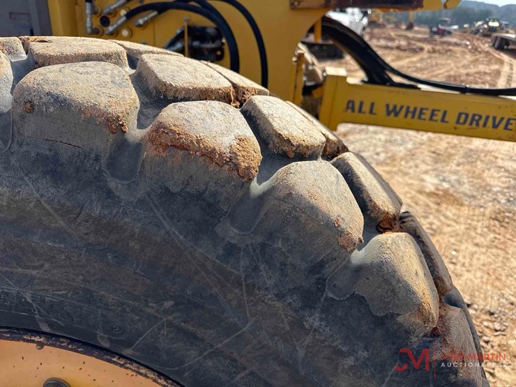 2006-volvo-g946-image-10