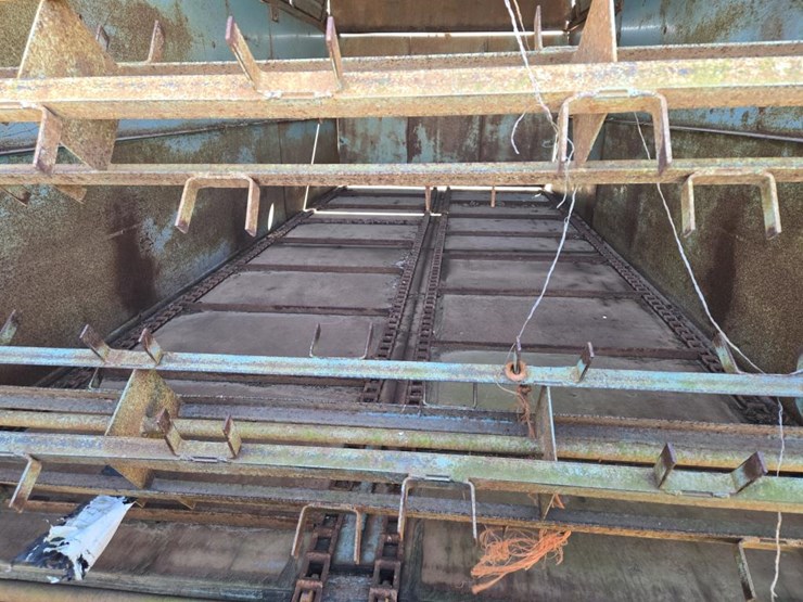 #246-•-forage-king-tandem-axle-silage-wagon-image-3