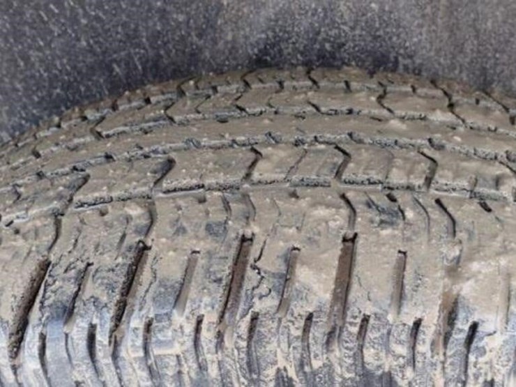 2013-ram-1500-slt-image-46