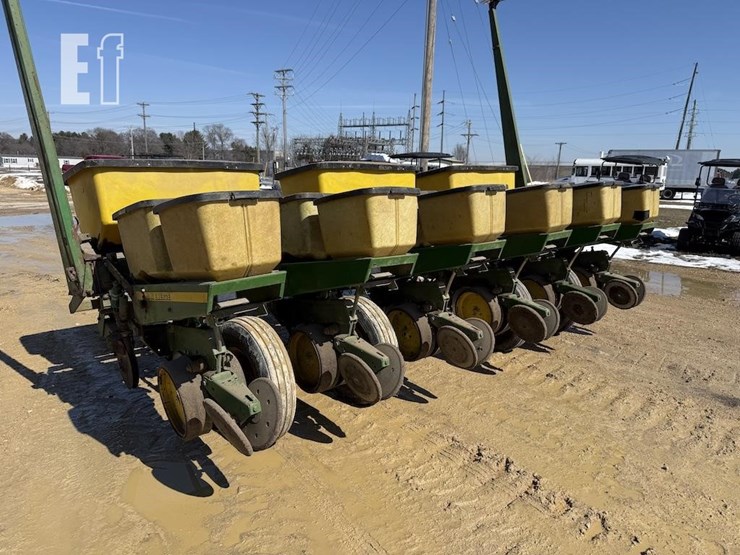 john-deere-7000-image-6