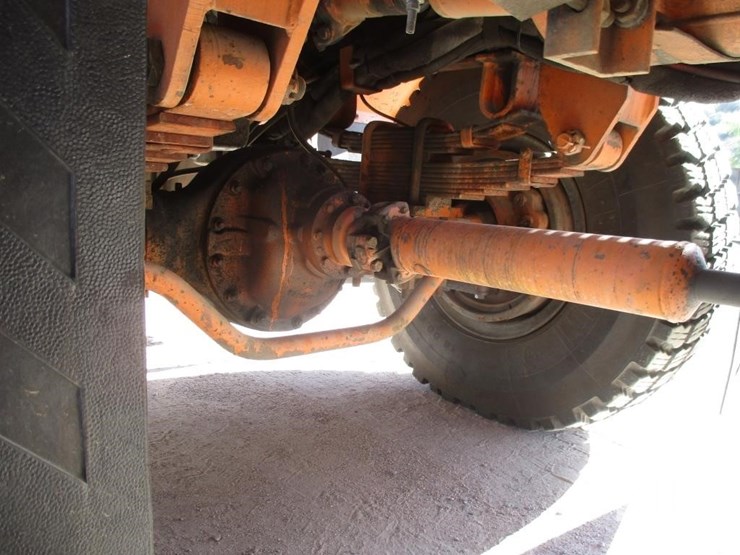 1992-caterpillar-c13-image-30