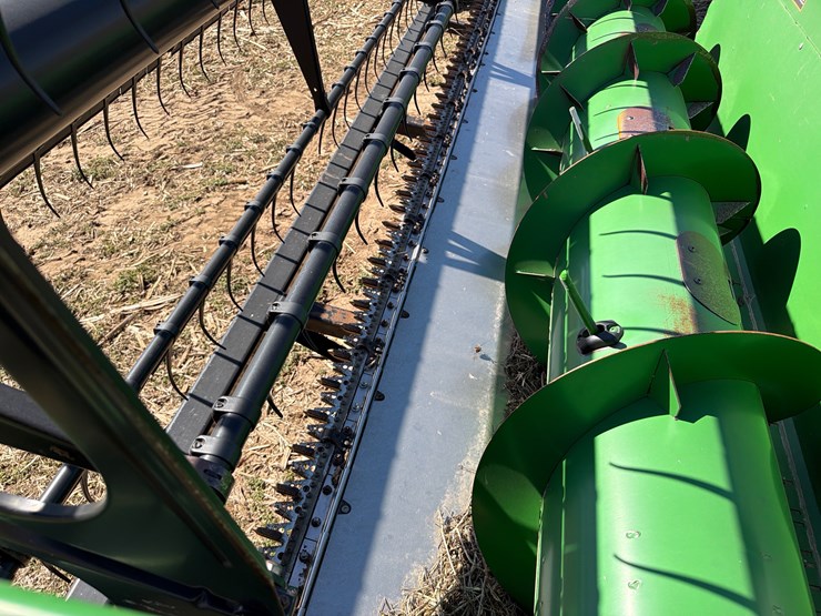 2009-john-deere-625f-image-3