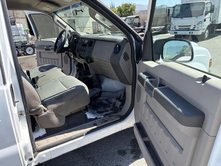 2008-ford-f250-image-9