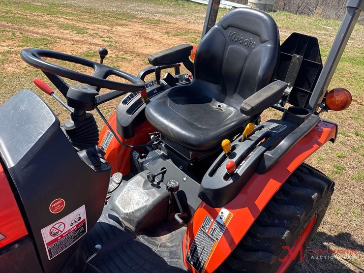 kubota-b2601-utility-tractor-image-20