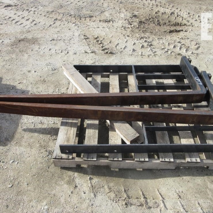 SET OF 72" X 4" FORK TINES & 37" FORK CAGE