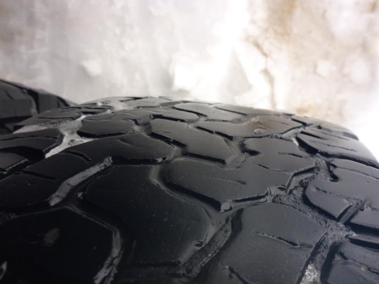 2014-chevrolet-3500-image-37