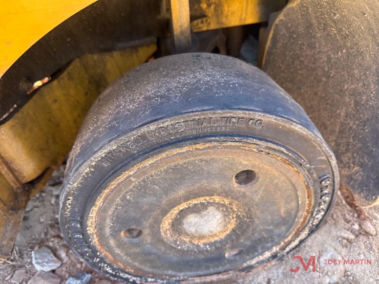 caterpillar-2c6000-image-10