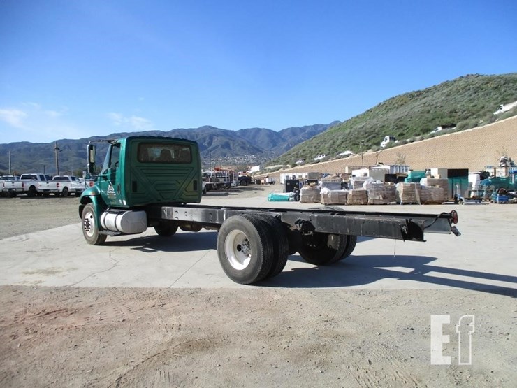 2013-international-durastar-4300-image-3