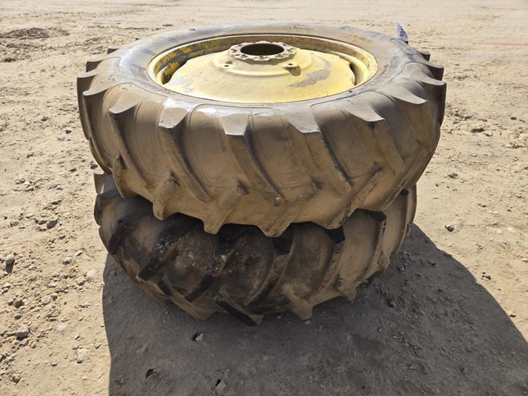 john-deere-4020-image-4