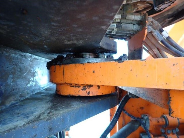 2013-doosan-dl550-3-image-64