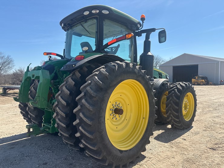 2016-john-deere-8320r-image-18