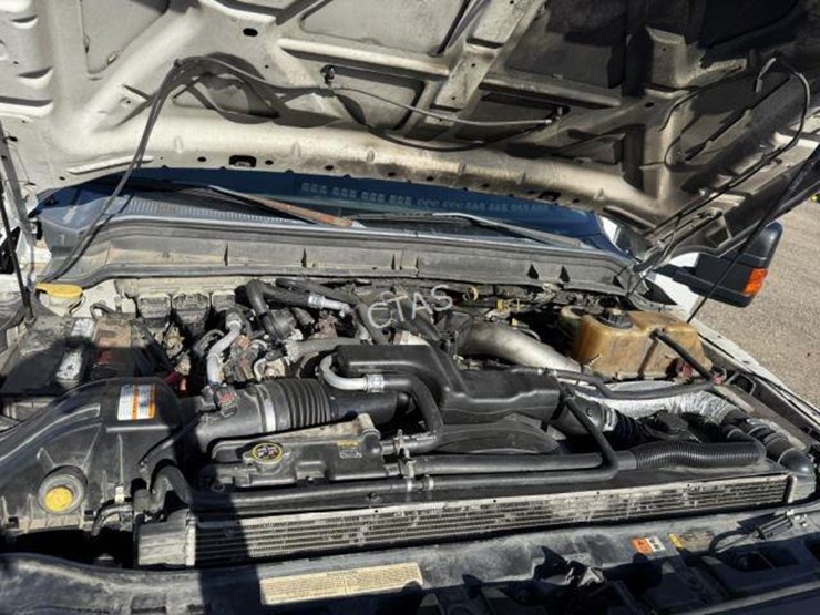 2011-ford-f550-image-30