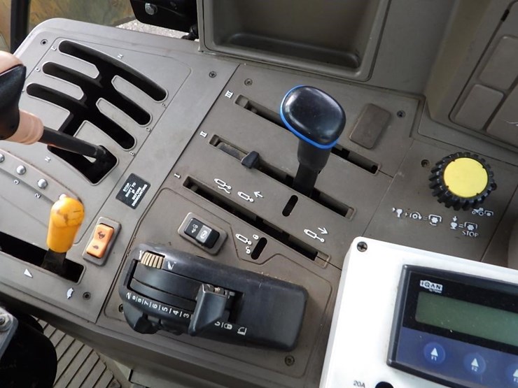 john-deere-6330-image-48