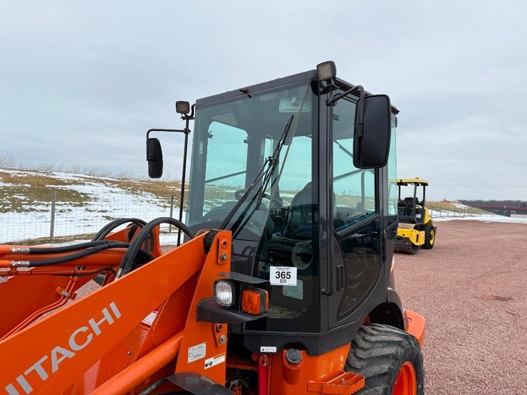 2021-hitachi-zw50-5b-image-20