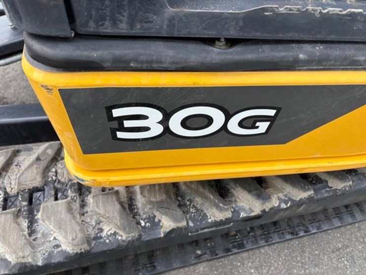 2023-deere-30g-image-18