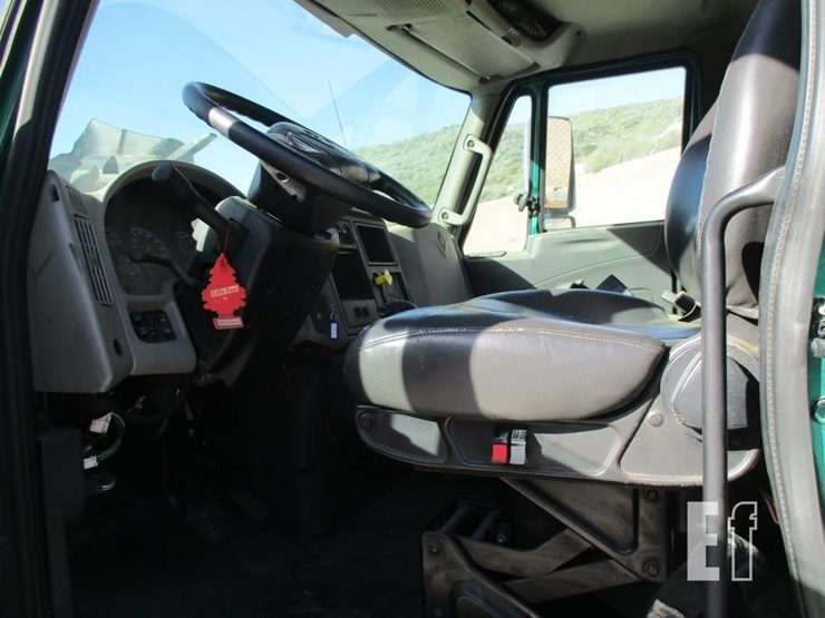 2013-international-durastar-4300-image-7
