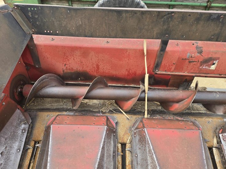 #425-•-case-1063-6-row-cornhead-image-9