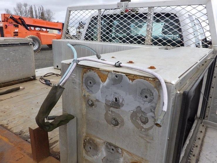 2012-ford-f550-image-19