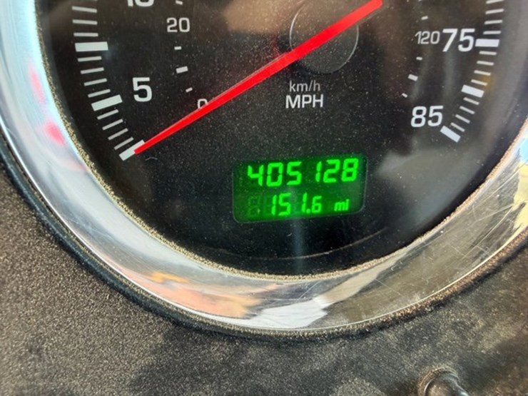 2015-kenworth-t800-image-14