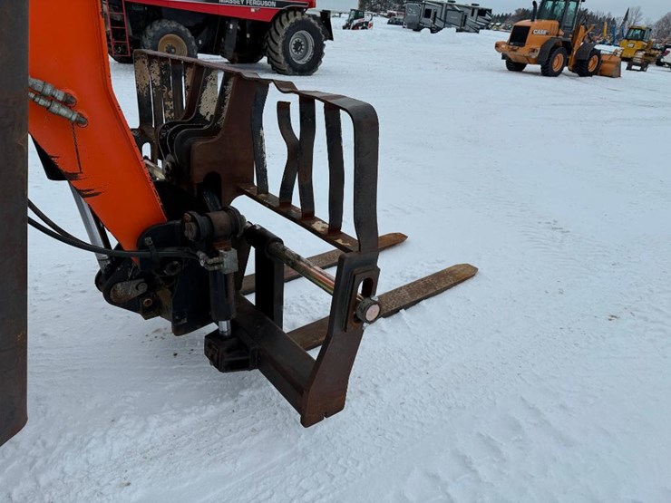 2008-jlg-g10-55a-image-19