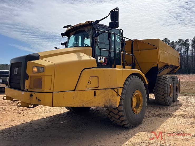 caterpillar-745-image-4