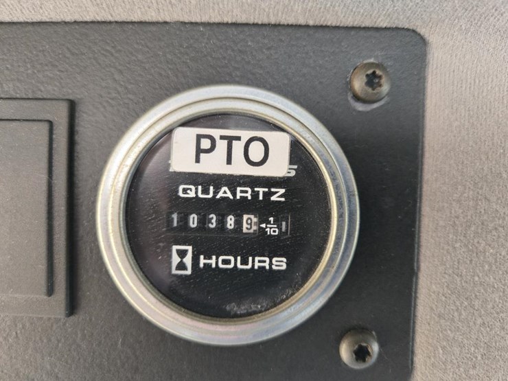 #7926-•-2003-freightliner-fl180-crane-truck-image-26