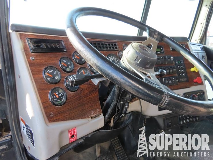 2015-western-star-4900-image-7