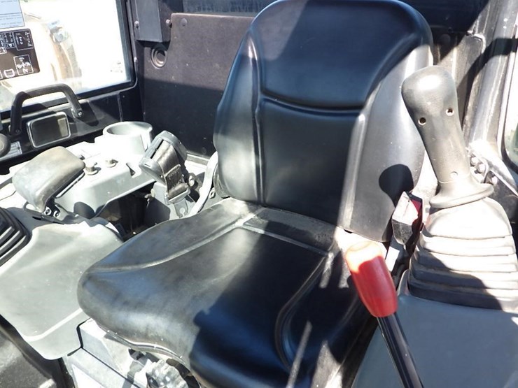 yanmar-vio35-6a-image-38