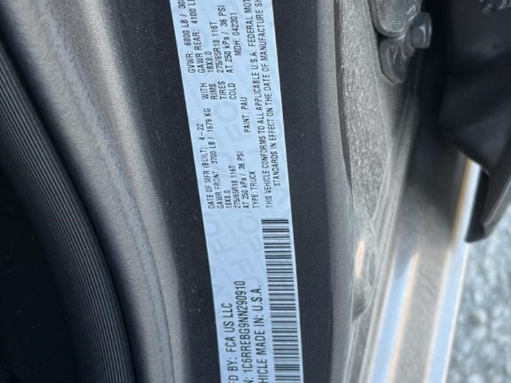 2022-ram-1500-big-horn-image-19