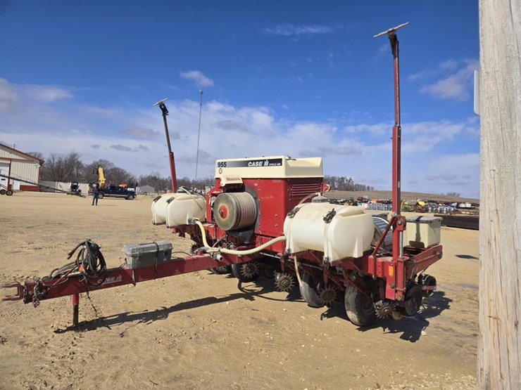 international-955-image-13