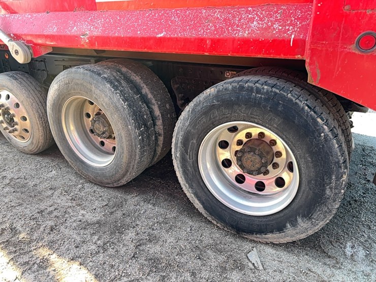 2014-kenworth-t880-image-8