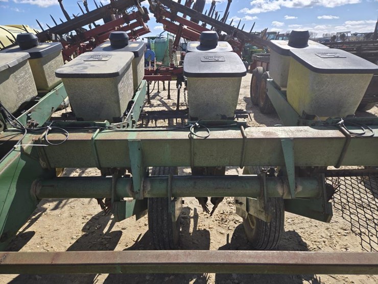 john-deere-7000-image-4