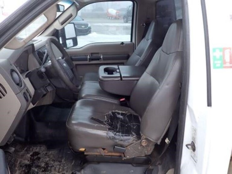 2010-ford-f250-image-14