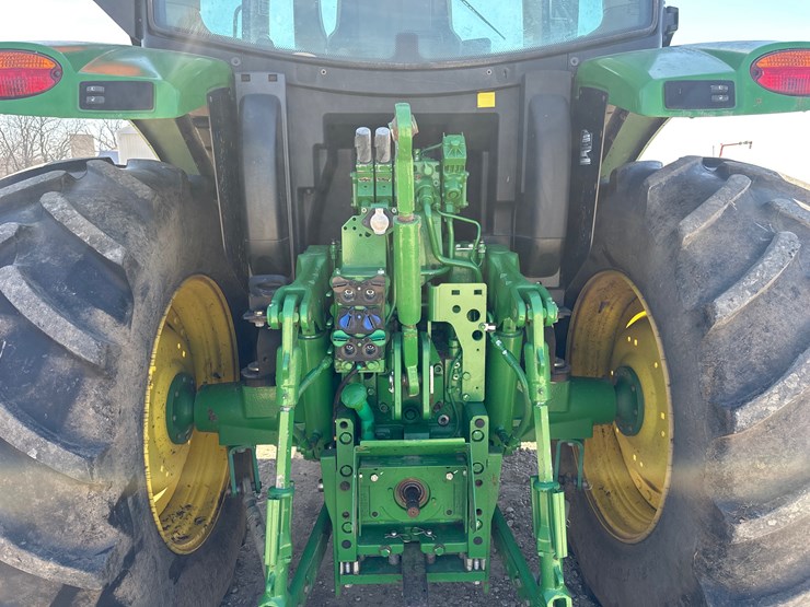 john-deere-6110r-image-16