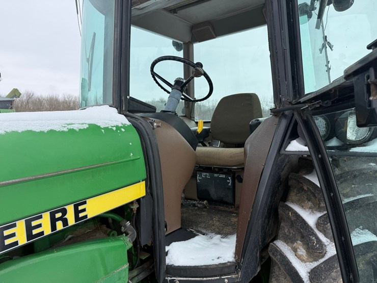 john-deere-4650-image-26