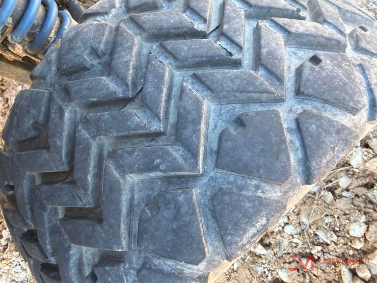 evolution-turfman-800-electric-golf-cart-image-7