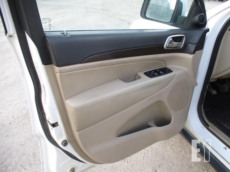 2014-jeep-grand-cherokee-image-13