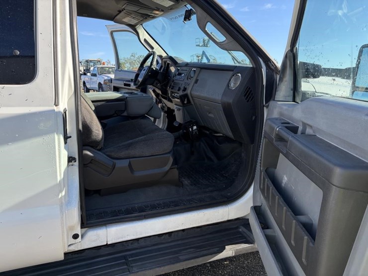 2012-ford-f450-xlt-image-9