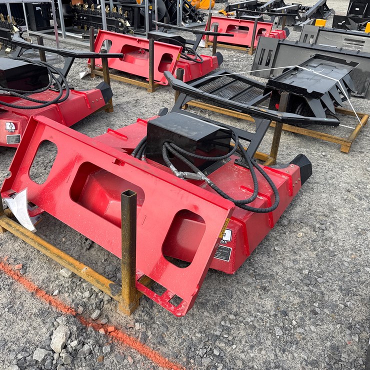 #2061 • Unused GIYI XPM43 49 1/2" Skid Steer Disc Mower XYPTHJ260217 INV# 41955