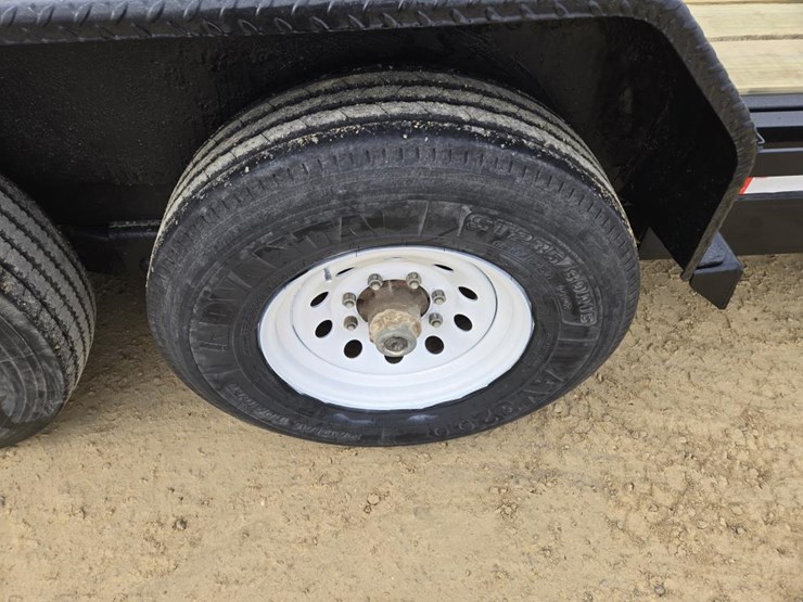 2015-big-tex-car-hauler-image-10