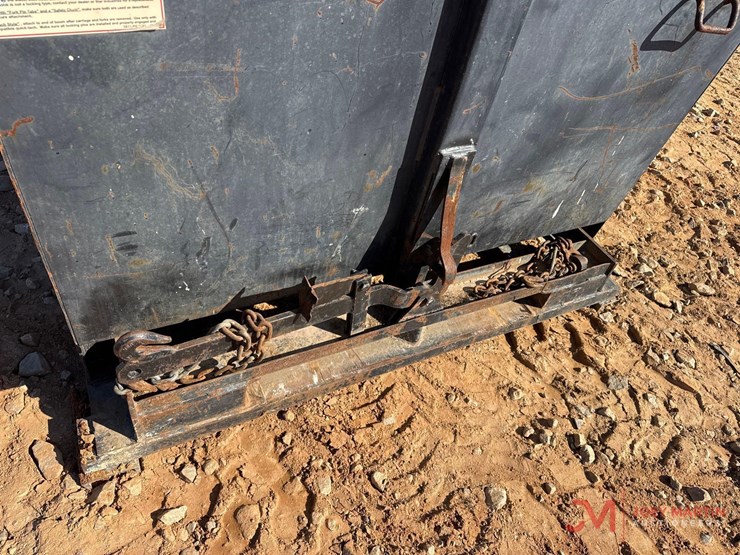 self-dumping-2-cubic-yard-hopper-w/-fork-pockets-image-6