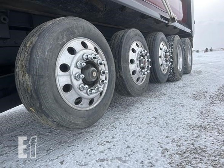 1997-peterbilt-357-image-30