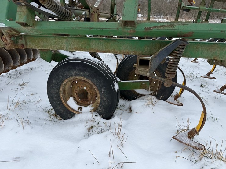 john-deere-724-image-11